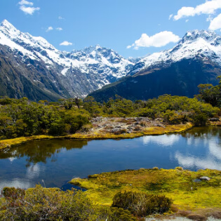 high angle shot key summit lake marian new zealand_181624 43215 1 1